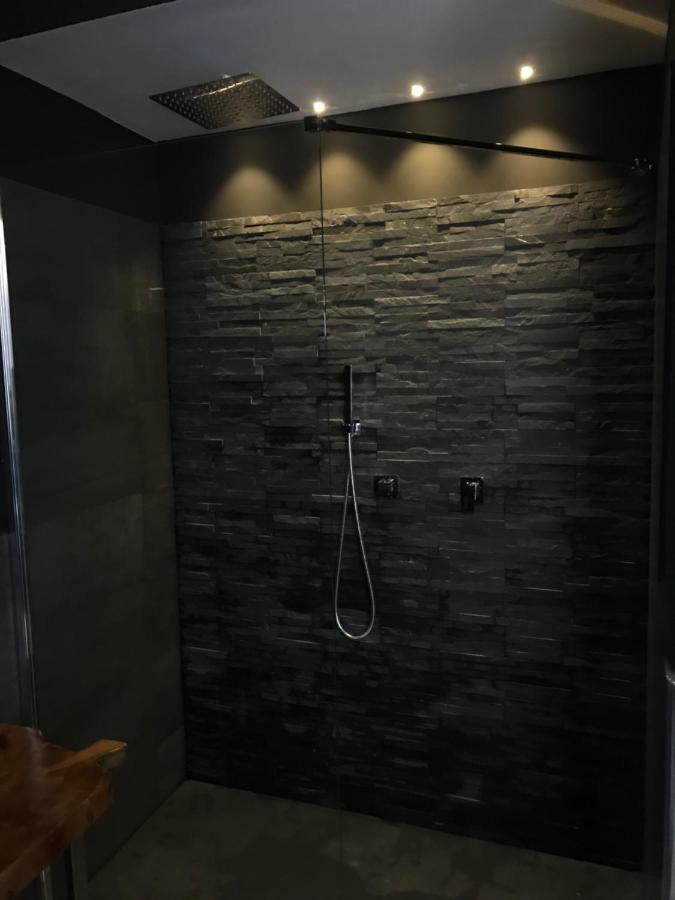 Exclusive Apt Really Downtown - Free Private Parking Included! Genova Eksteriør billede